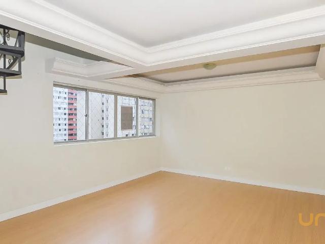 Cobertura no Bigorrilho de 235 m² com 3 quartos