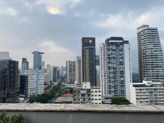 Cobertura para venda com 3 quartos, sendo 1 suíte, 219m²