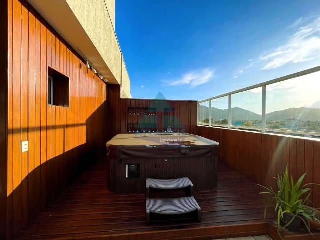 Cobertura para Venda em Ubatuba/SP Centro 4 Quartos