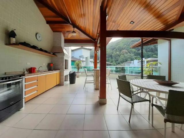 Cobertura para Venda em Ubatuba/SP Praia Grande 3 Quartos
