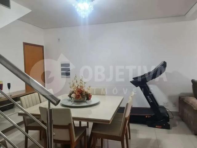 Cobertura para Venda em Uberlândia/MG Brasil 4 Quartos