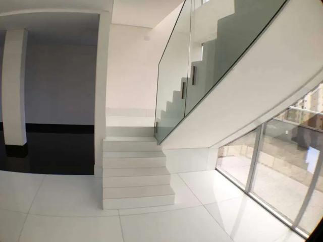 Cobertura para Venda em Belo Horizonte/MG Funcionários 4 Quartos
