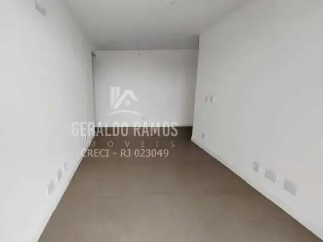 Cobertura para Venda em Cabo Frio/RJ Algodoal 3 Quartos