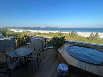 Cobertura para Venda em Cabo Frio/RJ Praia do Forte 2 Quartos