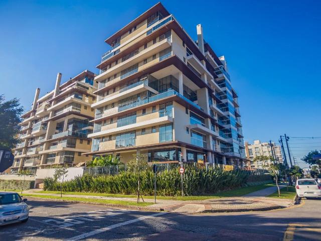 Cobertura para Venda em Curitiba/PR Água Verde 3 Quartos