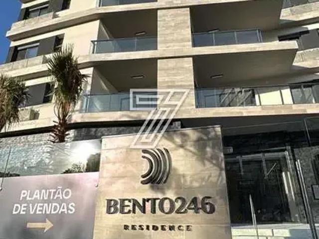 Cobertura para Venda em Curitiba/PR Água Verde 4 Quartos