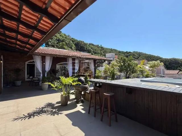 Cobertura para Venda em Florianópolis/SC Coqueiros 3 Quartos