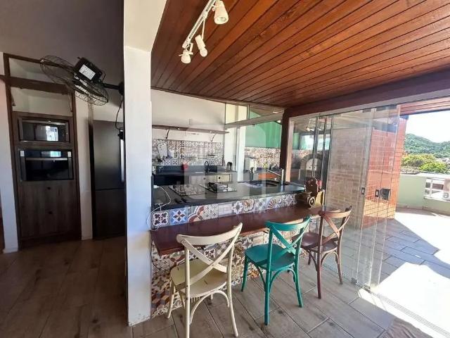 Cobertura para Venda em Florianópolis/SC Barra da Lagoa 3 Quartos