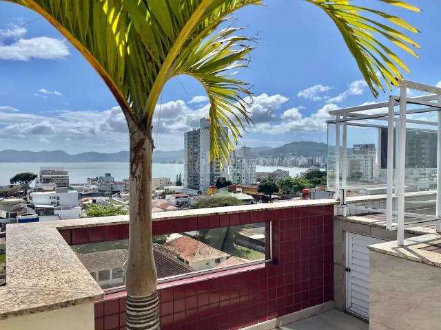 Cobertura para Venda em Florianópolis/SC Estreito 4 Quartos