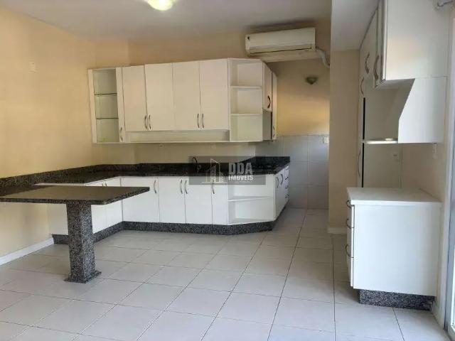 Cobertura para Venda em Florianópolis/SC Jurerê 3 Quartos