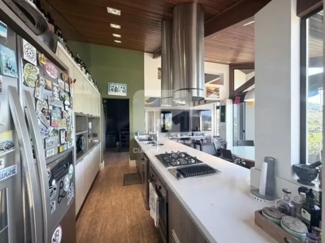Cobertura para Venda em Florianópolis/SC Lagoa da Conceição 3 Quartos