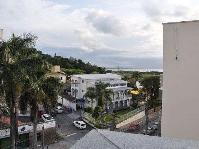 Cobertura para Venda em Florianópolis/SC Pantanal 3 Quartos