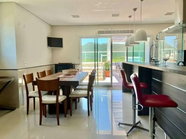 Cobertura para Venda em Florianópolis/SC Pântano do Sul 3 Quartos