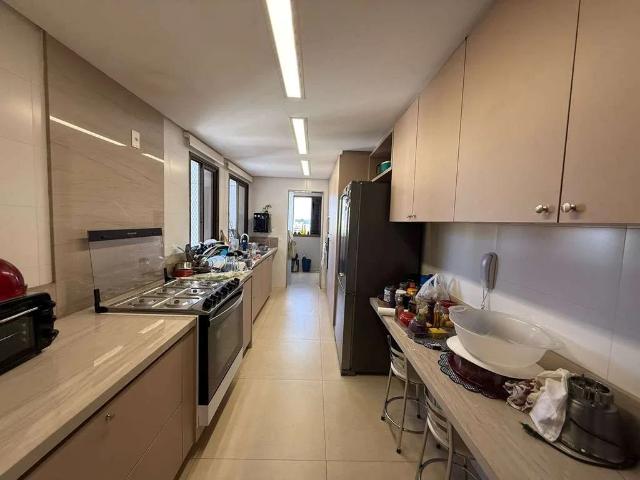 Cobertura para Venda em Goiânia/GO Setor Oeste 3 Quartos