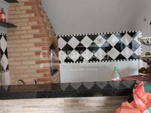 Cobertura para venda em Jardim Cruzado de 200.00m² com 3 Quartos, 1 Suite e 2 Garagens