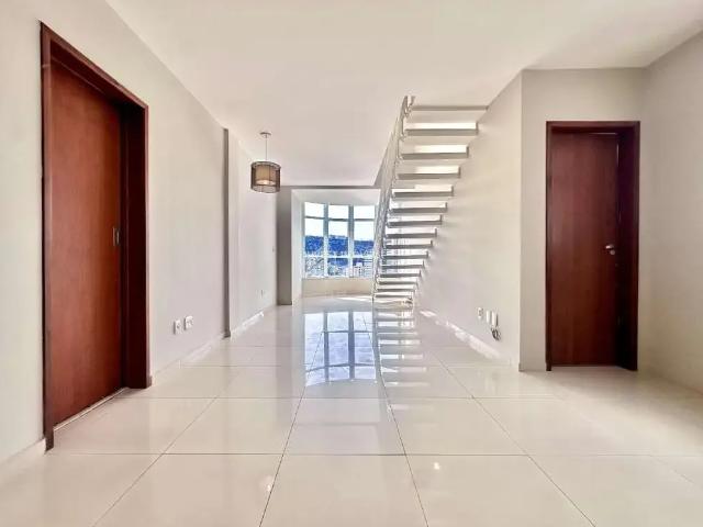 Cobertura para Venda em Juiz de Fora/MG Jardim das Laranjeiras 3 Quartos
