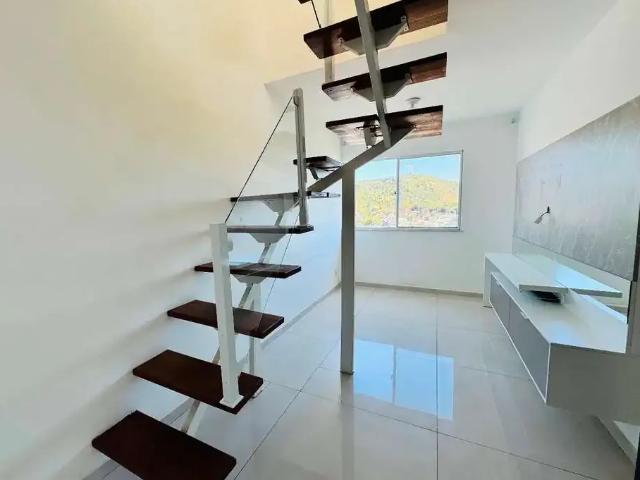 Cobertura para Venda em Juiz de Fora/MG Santa Terezinha 3 Quartos