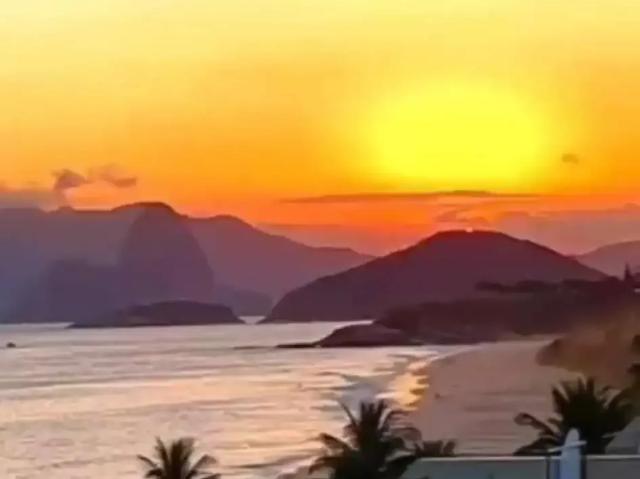 Cobertura para Venda em Niterói/RJ Camboinhas 2 Quartos