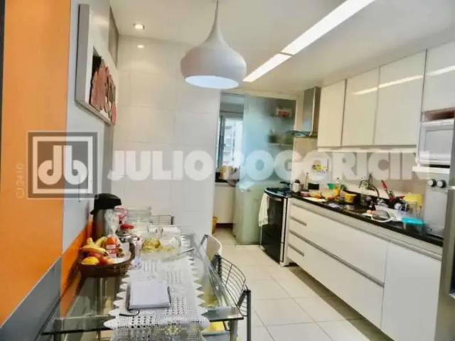 Cobertura para Venda em Niterói/RJ Icaraí 3 Quartos