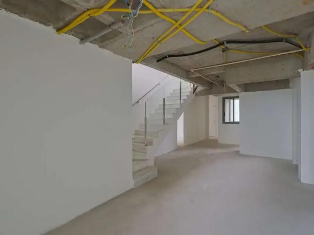 Cobertura para Venda em Nova Lima/MG Vale do Sereno 4 Quartos
