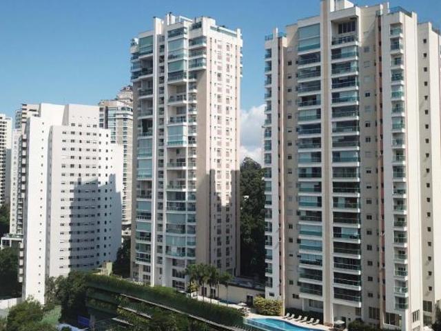 Cobertura para venda em Paraíso do Morumbi com 3 quartos, sendo 3 suítes, 402m²