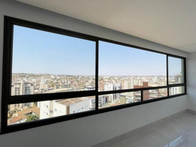 Cobertura para Venda em Patos de Minas, Jardim Centro, 4 dormitórios, 2 suítes, 1 banheiro, 3 vagas