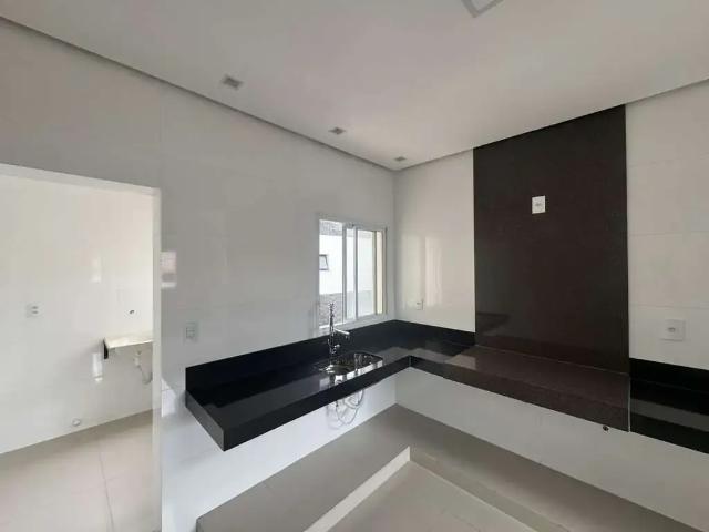 Cobertura para Venda em Patos de Minas/MG Centro 3 Quartos