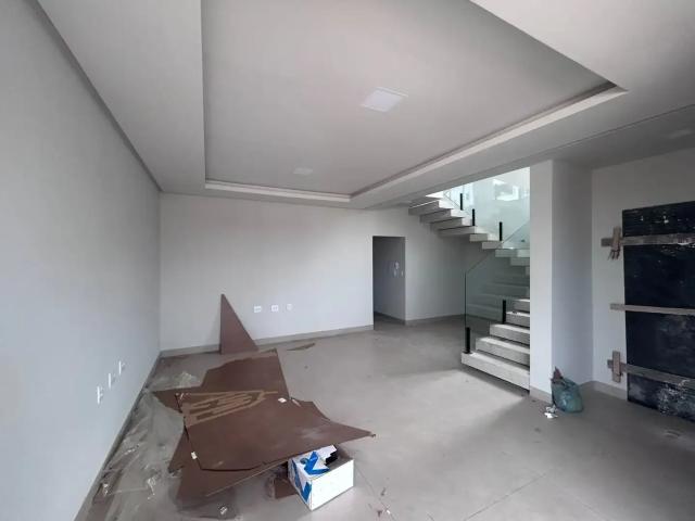 Cobertura para Venda em Patos de Minas/MG Jardim Centro 3 Quartos