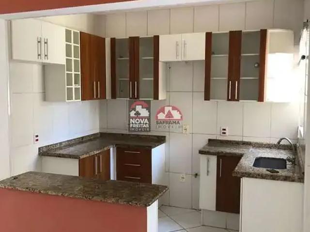 Cobertura para Venda em Pindamonhangaba/SP Centro 4 Quartos
