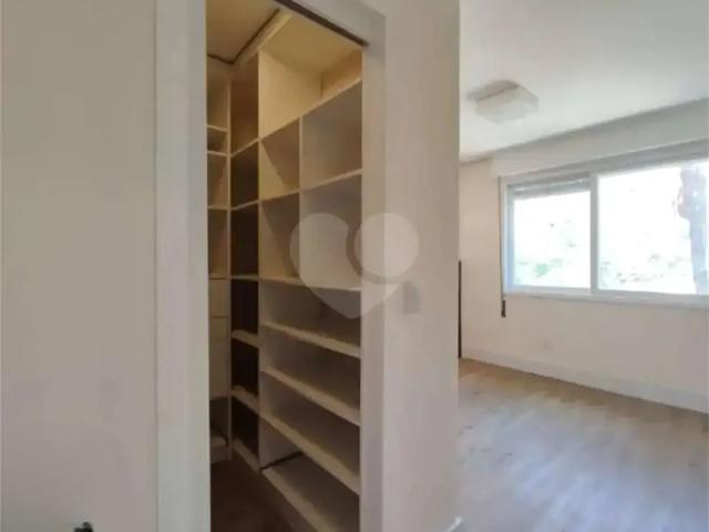 Cobertura para Venda em Porto Alegre/RS Higienópolis 2 Quartos