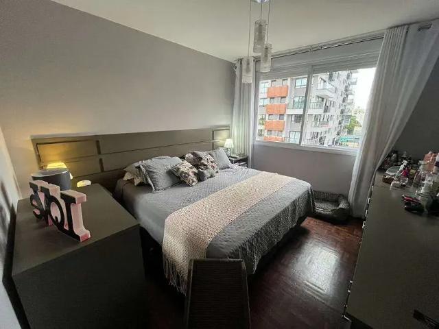 Cobertura para Venda em Porto Alegre/RS Menino Deus 2 Quartos