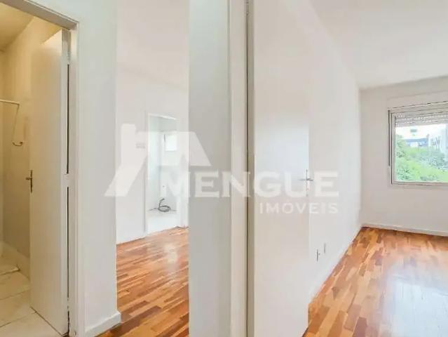 Cobertura para Venda em Porto Alegre/RS Passo da Areia 2 Quartos