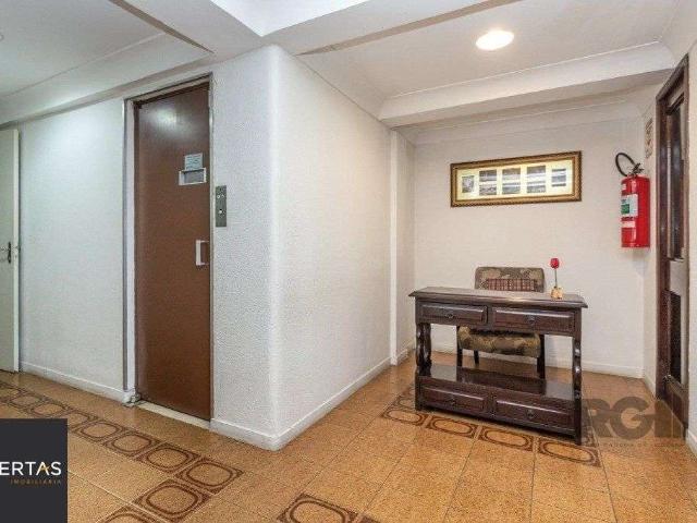 Cobertura para Venda em Porto Alegre/RS Santa Cecília 1 Quartos