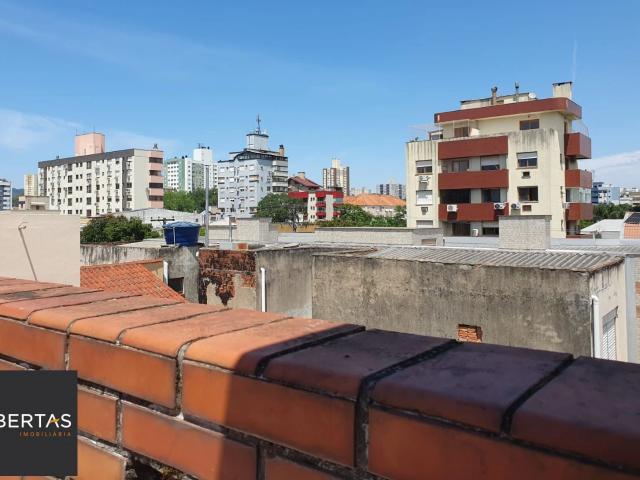 Cobertura para Venda em Porto Alegre/RS Santana 3 Quartos