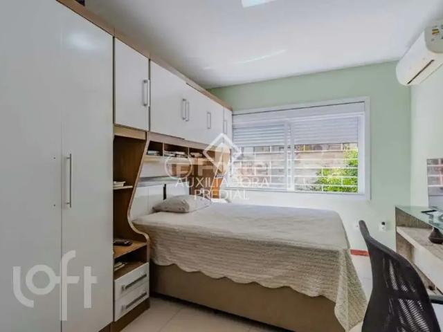 Cobertura para Venda em Porto Alegre/RS Santo Antônio 2 Quartos