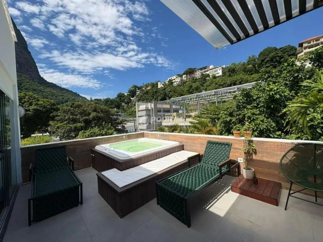 Cobertura para Venda em Rio de Janeiro/RJ Joá 2 Quartos
