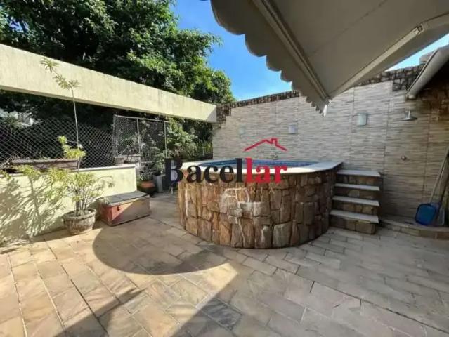 Cobertura para Venda em Rio de Janeiro/RJ Laranjeiras 2 Quartos