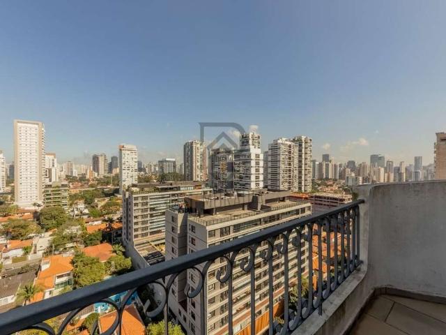Cobertura para Venda em São Paulo/SP Brooklin 3 Quartos