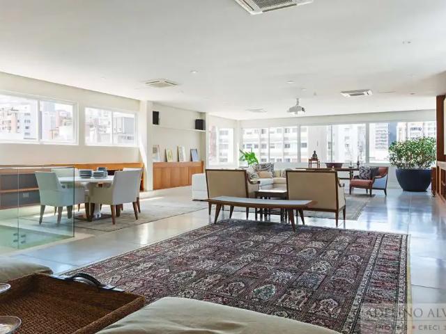 Cobertura para Venda em São Paulo/SP Jardim América 3 Quartos