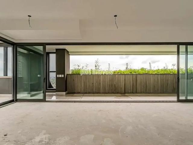 Cobertura para Venda em São Paulo/SP Panamby 3 Quartos