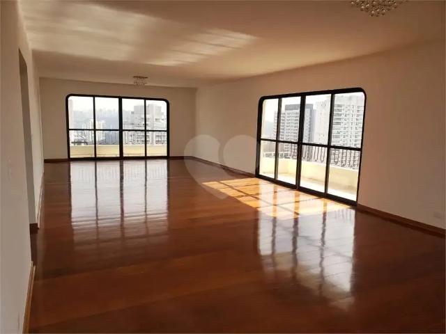 Cobertura para Venda em São Paulo/SP Santo Amaro 6 Quartos
