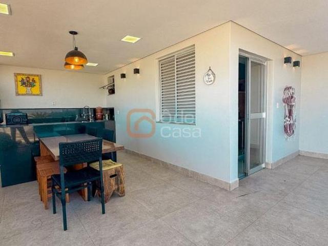Cobertura para venda em Santa Mônica de 100.00m² com 3 Quartos, 1 Suite e 3 Garagens