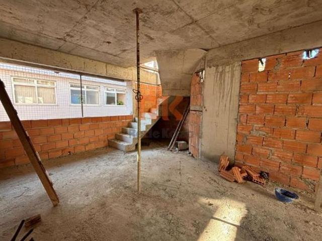 Cobertura para venda em Santa Rosa de 175.00m² com 4 Quartos, 2 Suites e 3 Garagens