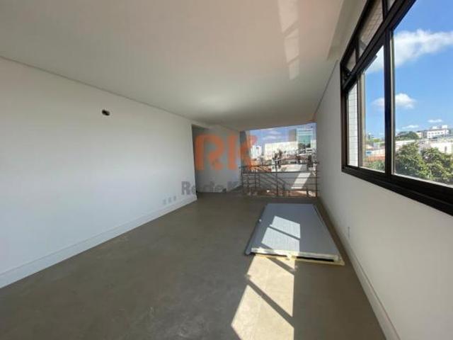Cobertura para venda em Santa Rosa de 290.00m² com 4 Quartos, 4 Suites e 4 Garagens