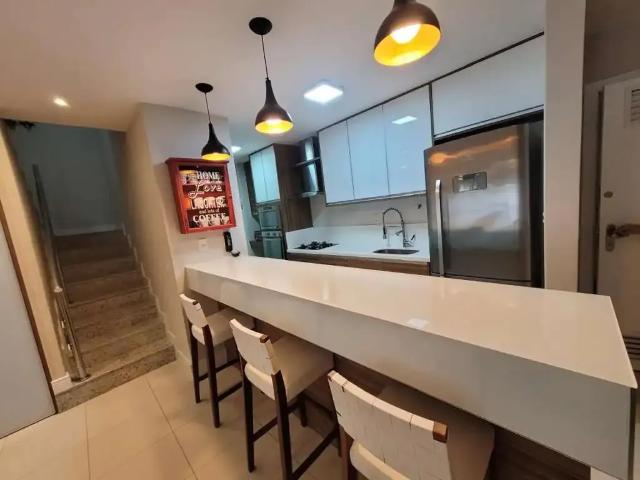 Cobertura para Venda em Salvador/BA Barra 2 Quartos