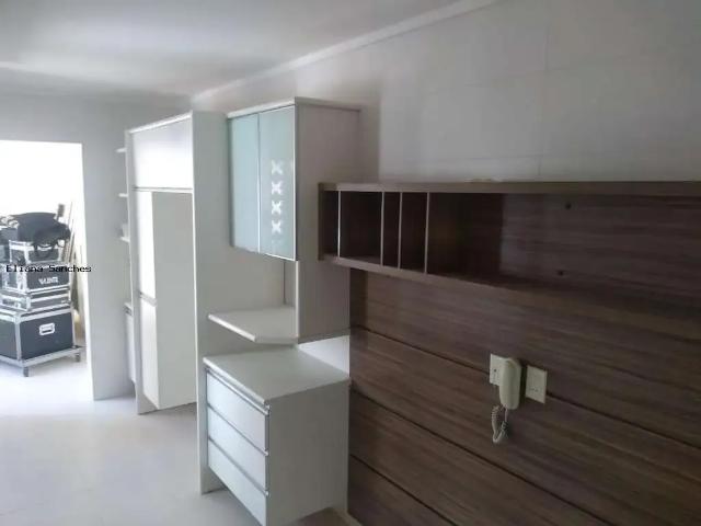 Cobertura para Venda em Salvador/BA Pituba 5 Quartos