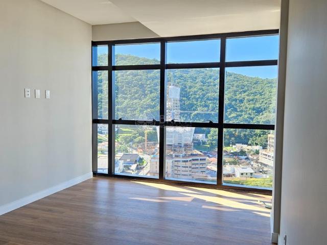 Cobertura para alugar com 3 quartos e 320 m² por R$ 21.000/mês