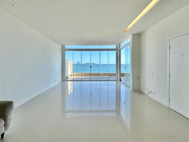 Cobertura para alugar em Ipanema com vista incrível para o mar