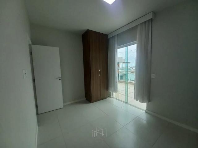 Cobertura para Locação em Cabo Frio/RJ Centro 2 Quartos