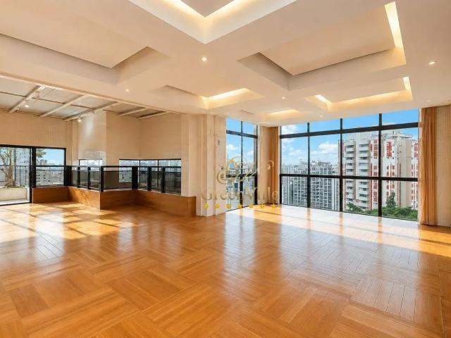 Cobertura para Locação em Curitiba/PR Cabral 4 Quartos